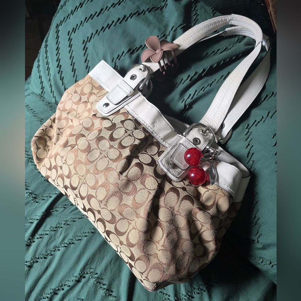 Coach Y2K Hampton Pleated Soho Carryall White